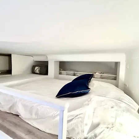 公寓 Studio At 1 Min From The Main Street 尼斯